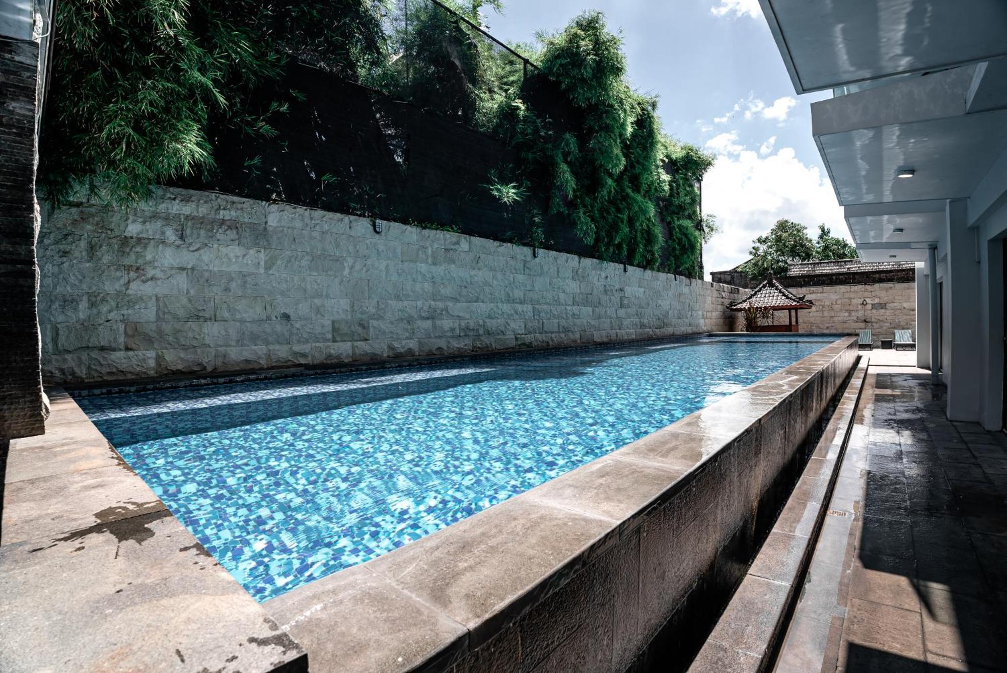 The Capital Hotel And Resort Seminyak מראה חיצוני תמונה