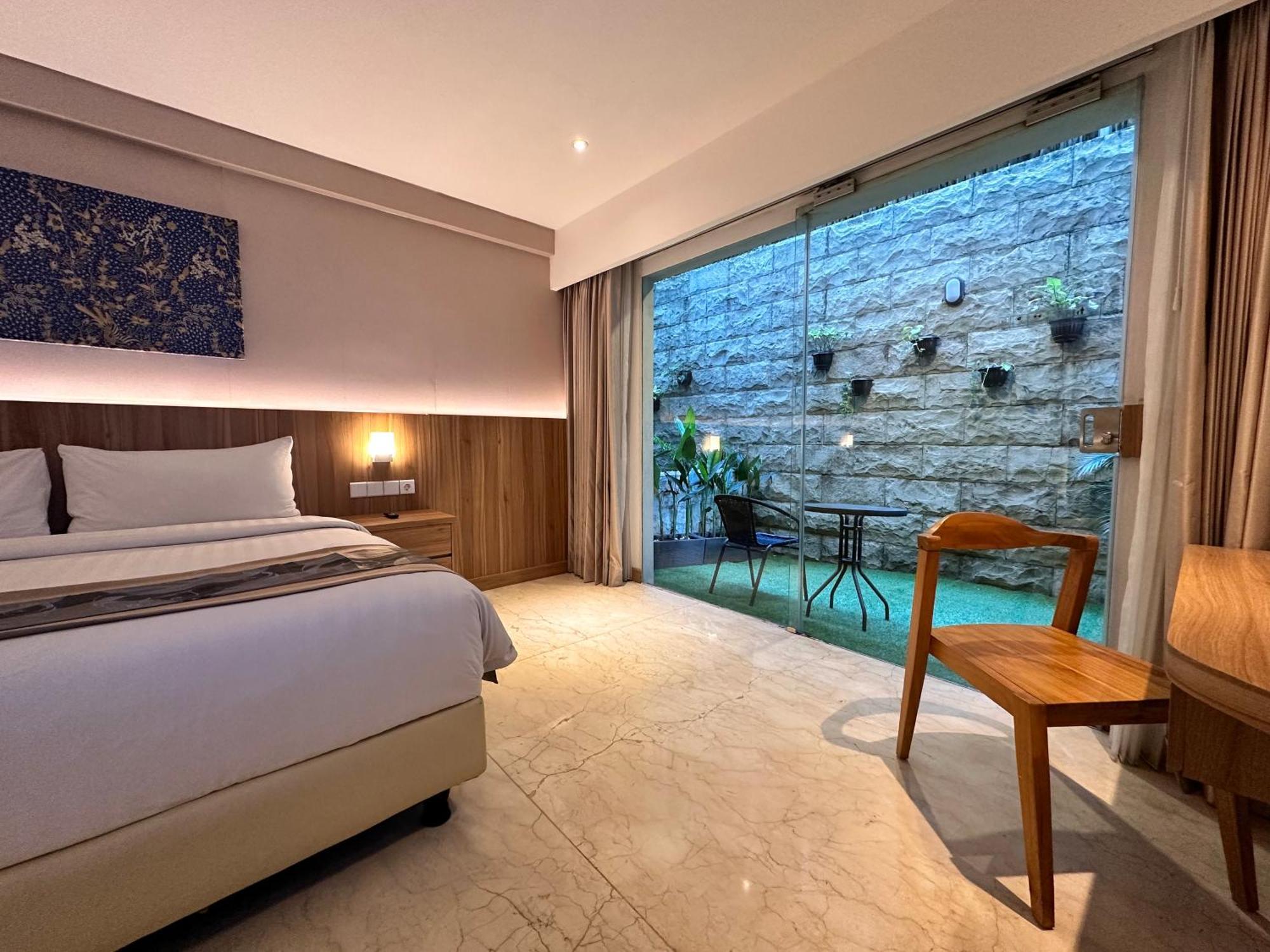 The Capital Hotel And Resort Seminyak מראה חיצוני תמונה
