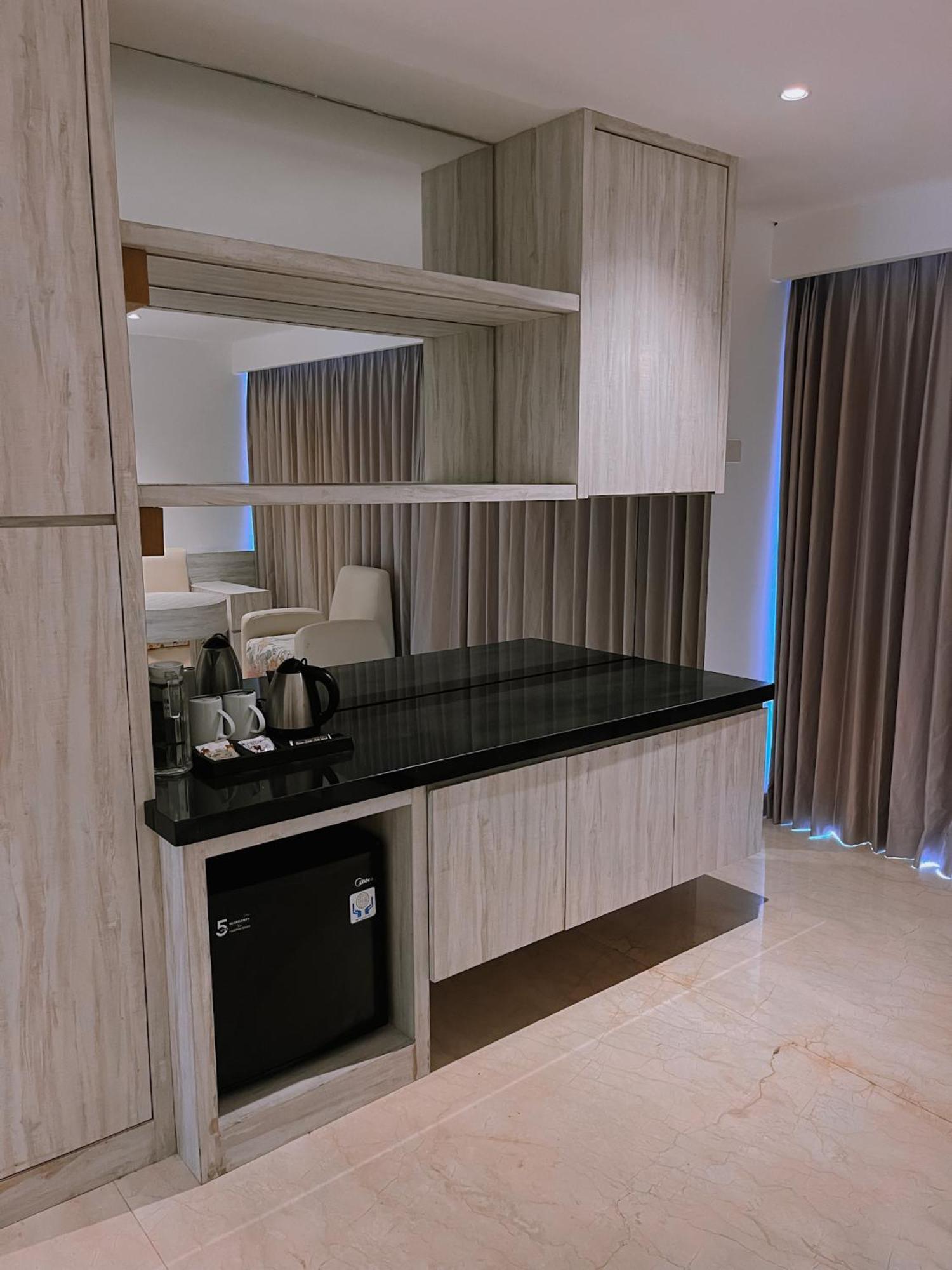 The Capital Hotel And Resort Seminyak מראה חיצוני תמונה